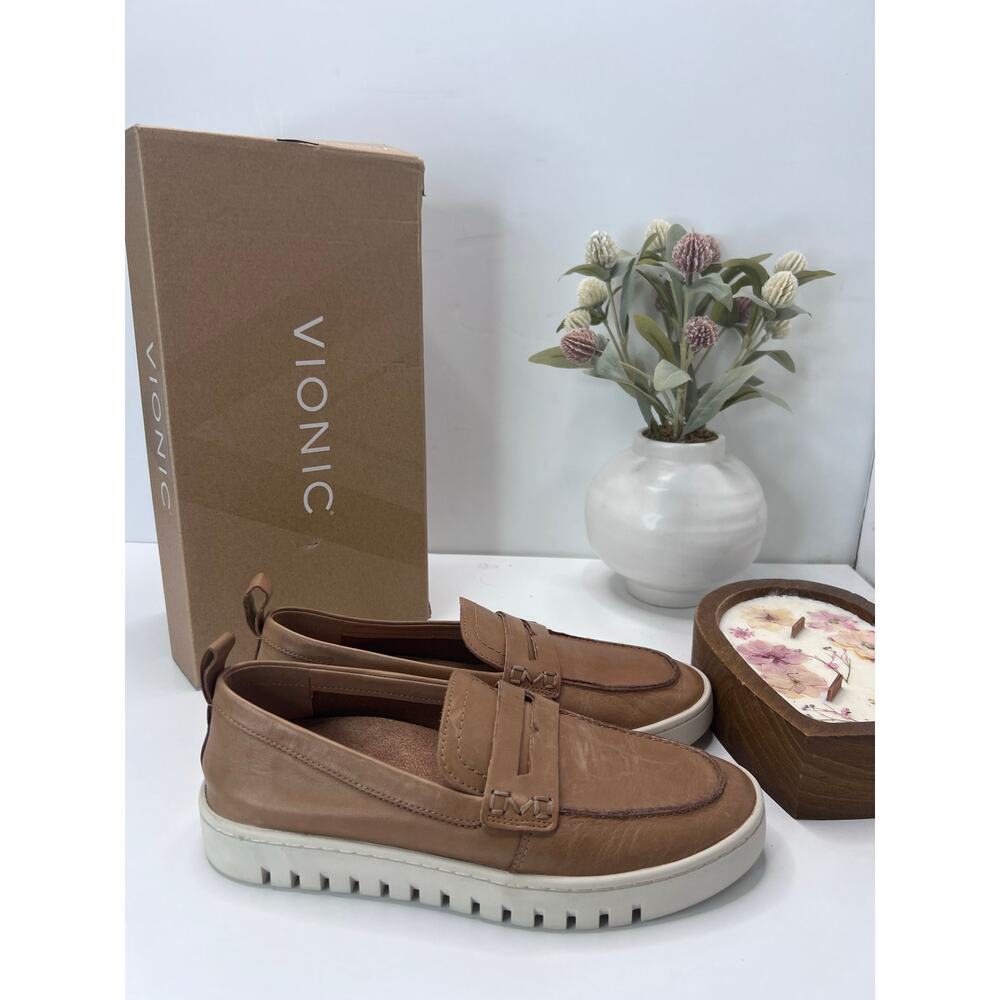 Vionic Uptown Leather Slip On Loafer Shoe Camel Women 6W Tried on Comfort Shoe